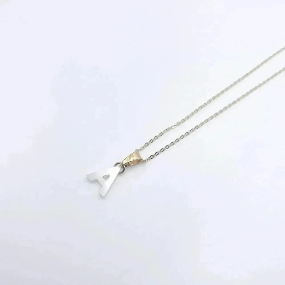 Letter Necklace | Minimalist Jewelry | - Picture 2 of 4